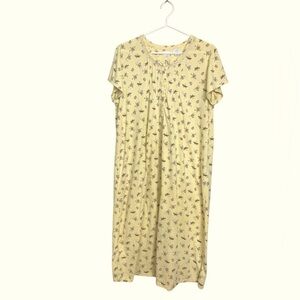 Vanity Fair Soft Pale Yellow Nightgown, Delicate Butterflies & Roses Pattern